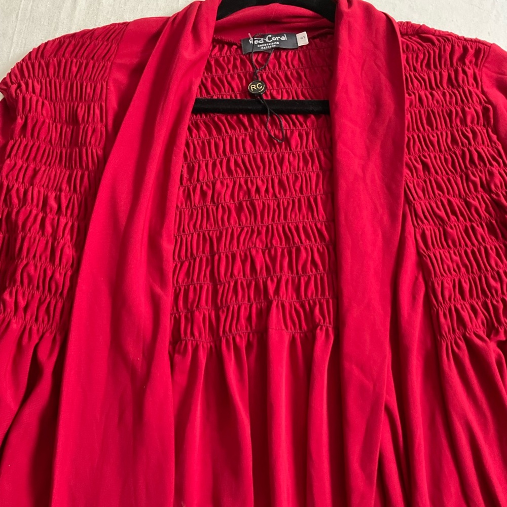 RED  CORAL  SMOCKED JACJET/CARDIGAN / small /nedium  (stretchy At🇨🇦